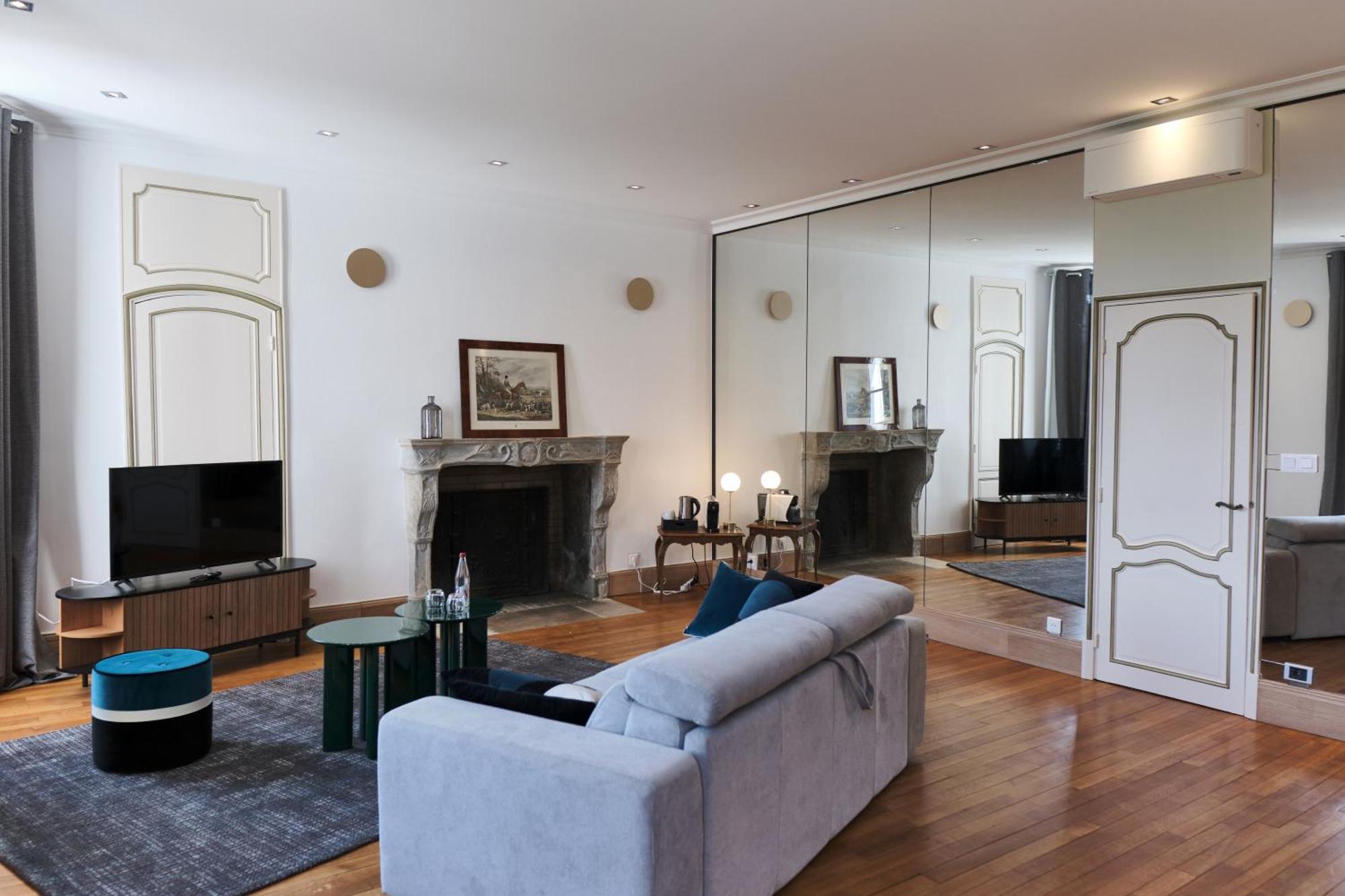Domaine Du Roncemay - Hotel, Restaurants, Spa & Golf Aillant-sur-Tholon Exterior foto