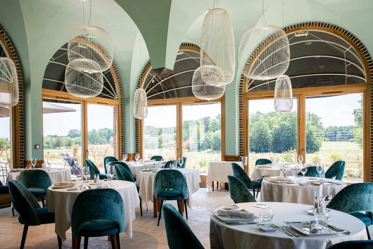 Domaine Du Roncemay - Hotel, Restaurants, Spa & Golf Aillant-sur-Tholon Exterior foto